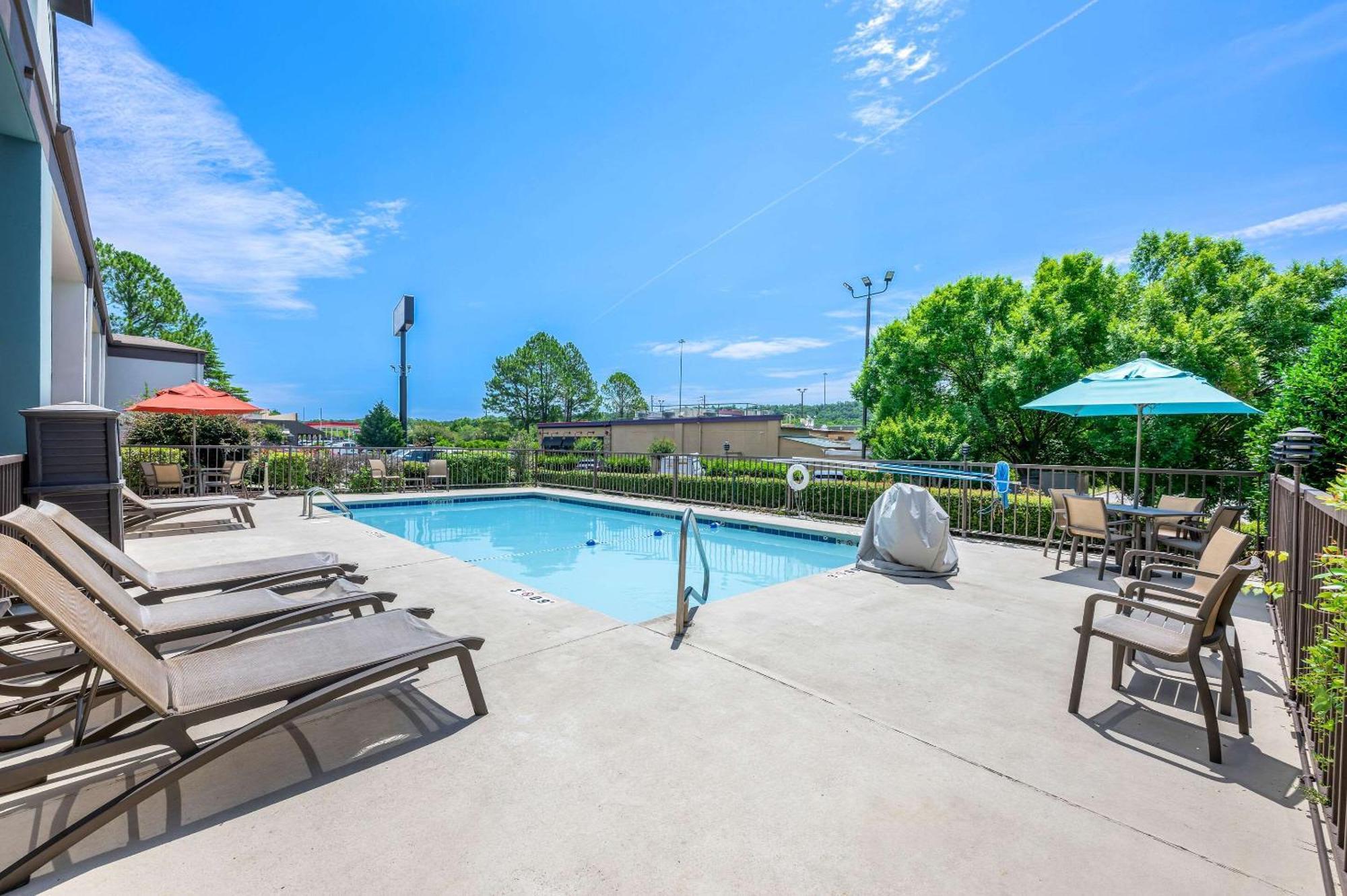 Quality Inn Pelham I-65 Exit 246 Esterno foto