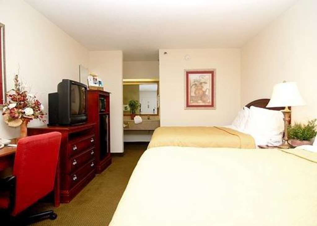 Quality Inn Pelham I-65 Exit 246 Camera foto